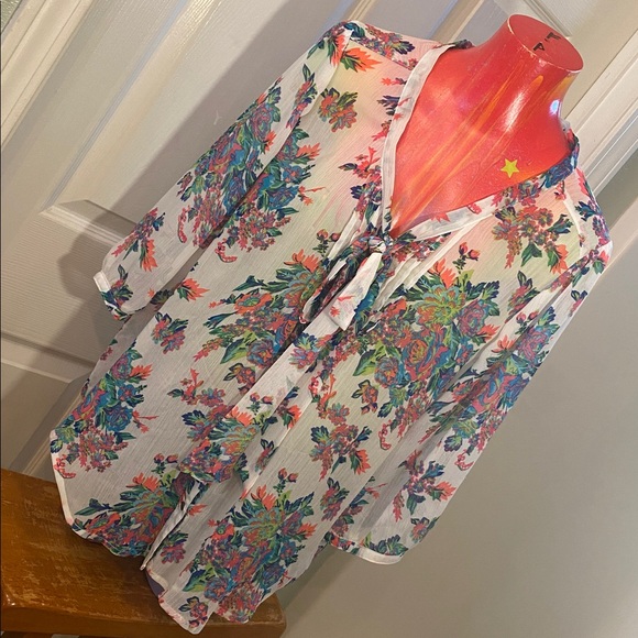 Eyeshadow Tops - Eyeshadow Multicolor Floral Blouse